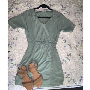 Green dress , size SX  (4-6) .